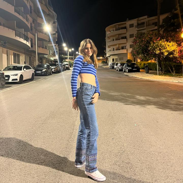 Di