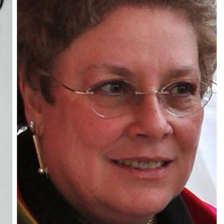 Dr. Batsheva Gillat